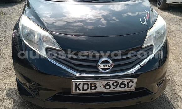 Oofamaa Toyota Vitz Black Makiinaa iti Bura keessatti Northeast Kenya keessatti
