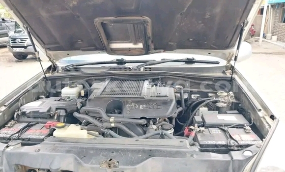 Buy Used Toyota Prado White Car in Bute in Northeast Kenya Buy Used Toyota Prado White Car in Bute in Northeast Kenya