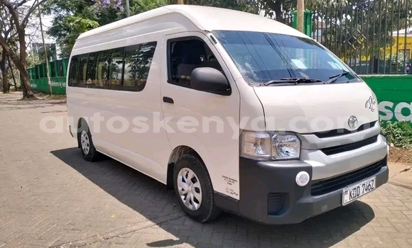 Buy Used Toyota Hiace White Car in Bute in Northeast Kenya Buy Used Toyota Hiace White Car in Bute in Northeast Kenya