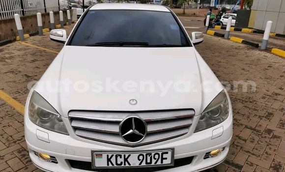Buy Used Mercedes‒Benz KOMPRESSOR White Car in Garsen in Coast Buy Used Mercedes‒Benz KOMPRESSOR White Car in Garsen in Coast