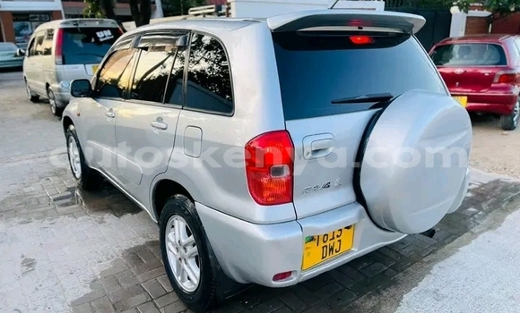Buy Used Toyota RAV4 White Car in Kandara in Nairobi Buy Used Toyota RAV4 White Car in Kandara in Nairobi