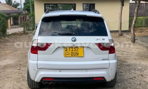 Buy Used BMW X3 White Car in Bura in Northeast Kenya Buy Used BMW X3 White Car in Bura in Northeast Kenya