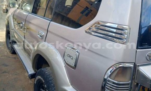 Oofamaa Toyota Prado Other Makiinaa iti Nairobi keessatti Nairobi keessatti Oofamaa Toyota Prado Other Makiinaa iti Nairobi keessatti Nairobi keessatti