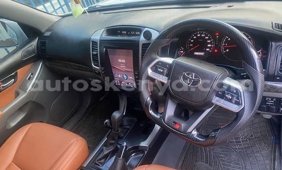 Nunua Ilio tumika Toyota Land Cruiser Prado Nyingine Gari ndani ya Nairobi nchini Nairobi Nunua Ilio tumika Toyota Land Cruiser Prado Nyingine Gari ndani ya Nairobi nchini Nairobi