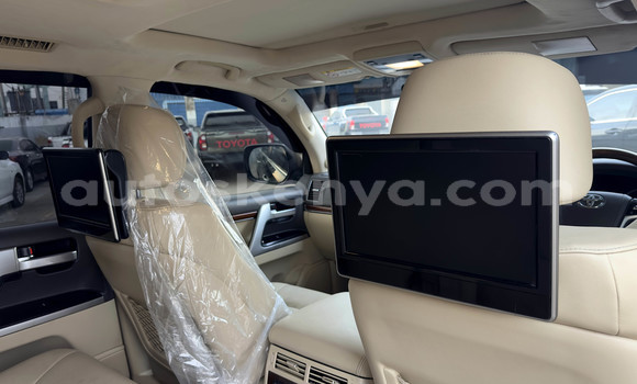 Buy Used Toyota Land Cruiser Blue Car in Mombasa in Coastal Kenya Buy Used Toyota Land Cruiser Blue Car in Mombasa in Coastal Kenya