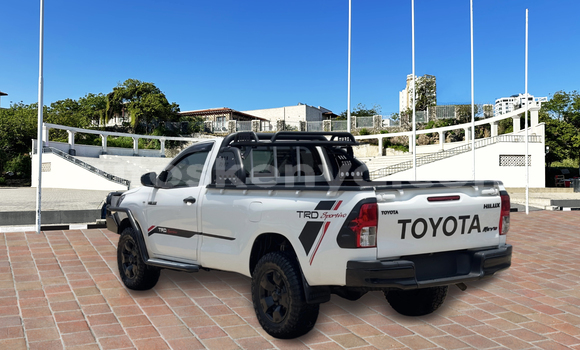 Buy Used Toyota Hiluxe Revo White Car in Mombasa in Coastal Kenya Buy Used Toyota Hiluxe Revo White Car in Mombasa in Coastal Kenya
