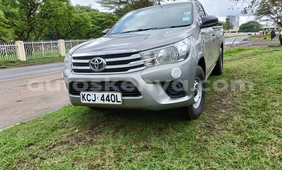 Nunua Ilio tumika Toyota Hilux Nyeusi Gari ndani ya Nairobi nchini Nairobi Nunua Ilio tumika Toyota Hilux Nyeusi Gari ndani ya Nairobi nchini Nairobi