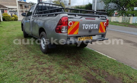 Nunua Ilio tumika Toyota Hilux Nyeusi Gari ndani ya Nairobi nchini Nairobi Nunua Ilio tumika Toyota Hilux Nyeusi Gari ndani ya Nairobi nchini Nairobi