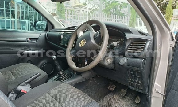 Nunua Ilio tumika Toyota Hilux Nyeusi Gari ndani ya Nairobi nchini Nairobi Nunua Ilio tumika Toyota Hilux Nyeusi Gari ndani ya Nairobi nchini Nairobi