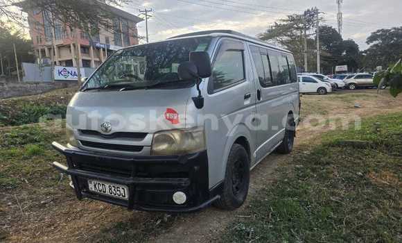 Nunua Ilio tumika Toyota Hiace Fedha Gari ndani ya Nairobi nchini Nairobi Nunua Ilio tumika Toyota Hiace Fedha Gari ndani ya Nairobi nchini Nairobi