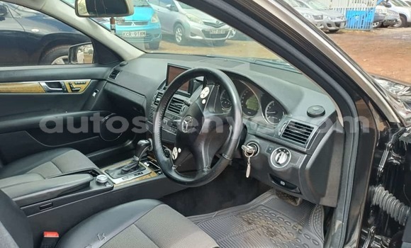 Nunua Ilio tumika Mercedes-Benz C250 coupe Bluu Gari ndani ya Nairobi nchini Nairobi Nunua Ilio tumika Mercedes-Benz C250 coupe Bluu Gari ndani ya Nairobi nchini Nairobi