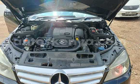 Nunua Ilio tumika Mercedes-Benz C250 coupe Bluu Gari ndani ya Nairobi nchini Nairobi Nunua Ilio tumika Mercedes-Benz C250 coupe Bluu Gari ndani ya Nairobi nchini Nairobi