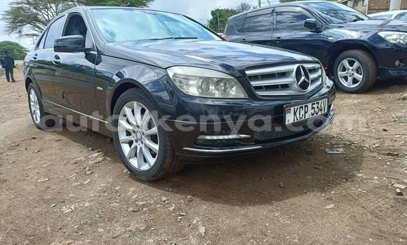 Nunua Ilio tumika Mercedes-Benz C250 coupe Bluu Gari ndani ya Nairobi nchini Nairobi Nunua Ilio tumika Mercedes-Benz C250 coupe Bluu Gari ndani ya Nairobi nchini Nairobi