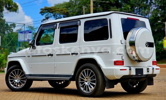 Buy Used Mercedes-Benz GLC 250D White Car in Bute in Northeast Kenya Buy Used Mercedes-Benz GLC 250D White Car in Bute in Northeast Kenya