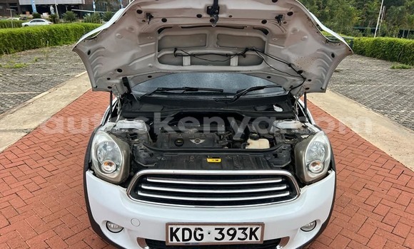 Buy Used Mini Cooper White Car in Bute in Northeast Kenya Buy Used Mini Cooper White Car in Bute in Northeast Kenya