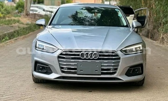 Oofamaa Audi A5 Other Makiinaa iti Bura keessatti Northeast Kenya keessatti