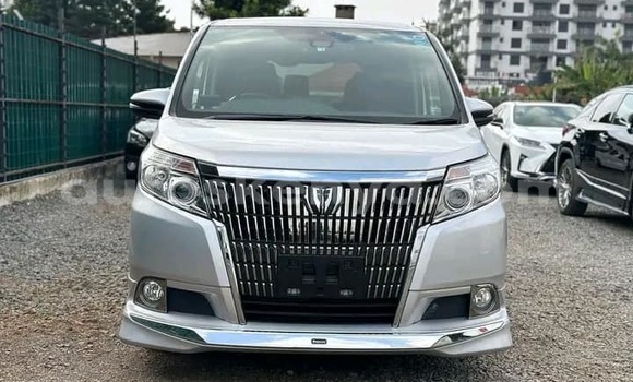 Nunua Ilio tumika Toyota Esquire Nyingine Gari ndani ya Bungoma nchini West Kenya