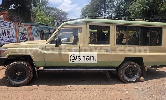 Nunua Ilio tumika Toyota Land Cruiser Nyingine Gari ndani ya Busia nchini West Kenya