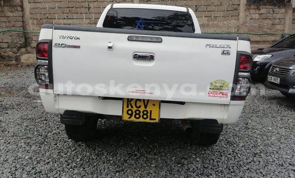 Buy Used Toyota Hilux White Car in Busia in West Kenya Buy Used Toyota Hilux White Car in Busia in West Kenya