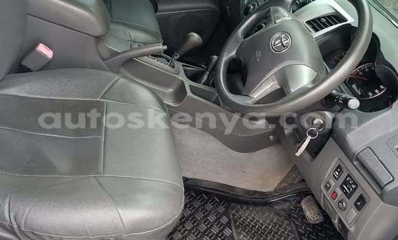 Buy Used Toyota Hilux White Car in Busia in West Kenya Buy Used Toyota Hilux White Car in Busia in West Kenya