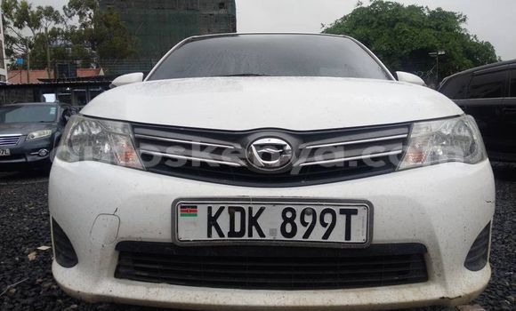 Nunua Ilio tumika Toyota Axio Nyeupe Gari ndani ya Bura nchini Kaskazini Mashariki mwa Kenya