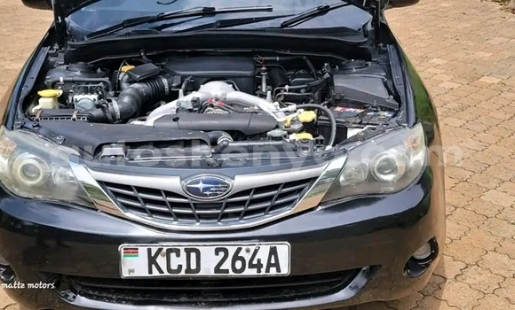 Oofamaa Subaru Impreza Black Makiinaa iti Changamwe keessatti Coast keessatti