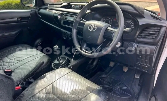 Buy Used Toyota Hilux White Car in Gatanga in Nairobi Buy Used Toyota Hilux White Car in Gatanga in Nairobi