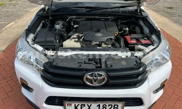 Buy Used Toyota Hilux White Car in Gatanga in Nairobi Buy Used Toyota Hilux White Car in Gatanga in Nairobi