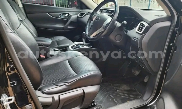 Oofamaa Nissan X–Trail Black Makiinaa iti Gatanga keessatti Nairobi keessatti