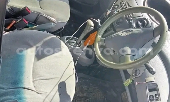 Oofamaa Toyota Vitz Silver Makiinaa iti Bute keessatti Northeast Kenya keessatti Oofamaa Toyota Vitz Silver Makiinaa iti Bute keessatti Northeast Kenya keessatti