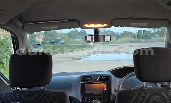 Nunua Ilio tumika Nissan Serena Fedha Gari ndani ya Nairobi nchini Nairobi Nunua Ilio tumika Nissan Serena Fedha Gari ndani ya Nairobi nchini Nairobi