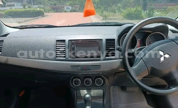 Oofamaa Mitsubishi Lancer Other Makiinaa iti Bute keessatti Northeast Kenya keessatti