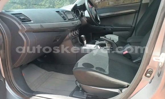 Oofamaa Mitsubishi Lancer Other Makiinaa iti Bute keessatti Northeast Kenya keessatti Oofamaa Mitsubishi Lancer Other Makiinaa iti Bute keessatti Northeast Kenya keessatti