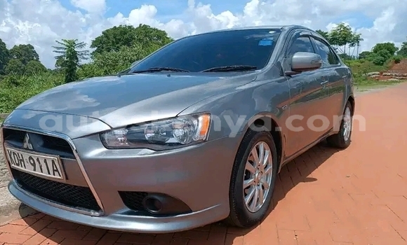 Oofamaa Mitsubishi Lancer Other Makiinaa iti Bute keessatti Northeast Kenya keessatti Oofamaa Mitsubishi Lancer Other Makiinaa iti Bute keessatti Northeast Kenya keessatti