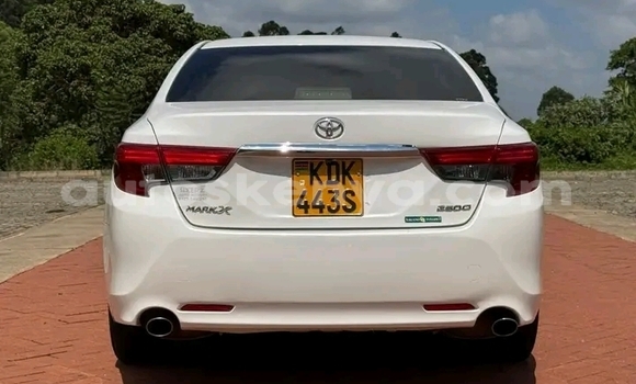 Oofamaa Toyota Mark X White Makiinaa iti Hola keessatti Coastal Kenya keessatti Oofamaa Toyota Mark X White Makiinaa iti Hola keessatti Coastal Kenya keessatti