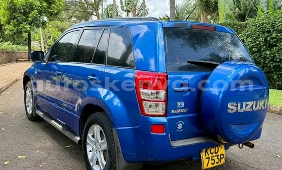 Oofamaa Suzuki Escudo Blue Makiinaa iti Bute keessatti Northeast Kenya keessatti Oofamaa Suzuki Escudo Blue Makiinaa iti Bute keessatti Northeast Kenya keessatti