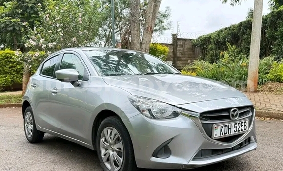 Oofamaa Mazda Demio Other Makiinaa iti Bute keessatti Northeast Kenya keessatti Oofamaa Mazda Demio Other Makiinaa iti Bute keessatti Northeast Kenya keessatti