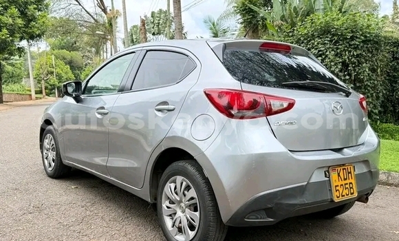 Oofamaa Mazda Demio Other Makiinaa iti Bute keessatti Northeast Kenya keessatti Oofamaa Mazda Demio Other Makiinaa iti Bute keessatti Northeast Kenya keessatti