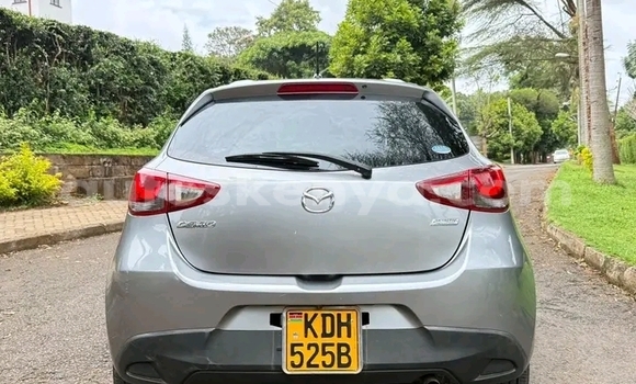 Oofamaa Mazda Demio Other Makiinaa iti Bute keessatti Northeast Kenya keessatti Oofamaa Mazda Demio Other Makiinaa iti Bute keessatti Northeast Kenya keessatti