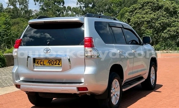 Oofamaa Toyota Land Cruiser Prado Other Makiinaa iti Busia keessatti West Kenya keessatti Oofamaa Toyota Land Cruiser Prado Other Makiinaa iti Busia keessatti West Kenya keessatti
