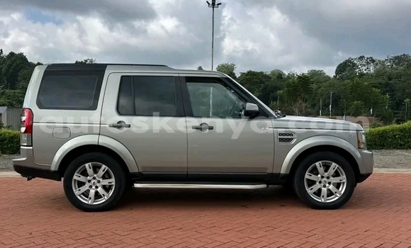 Oofamaa Land Rover Discovery Other Makiinaa iti Busia keessatti West Kenya keessatti Oofamaa Land Rover Discovery Other Makiinaa iti Busia keessatti West Kenya keessatti