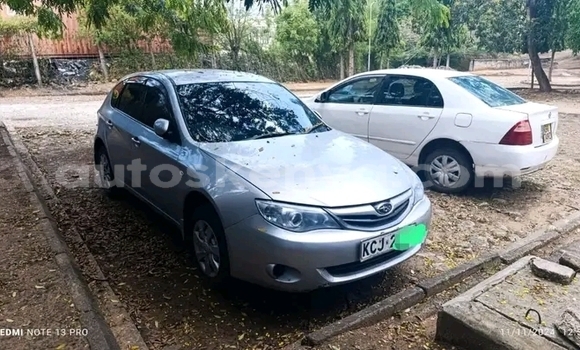 Oofamaa Subaru Impreza Other Makiinaa iti Bute keessatti Northeast Kenya keessatti Oofamaa Subaru Impreza Other Makiinaa iti Bute keessatti Northeast Kenya keessatti