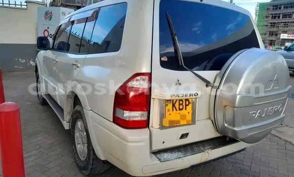Oofamaa Mitsubishi Pajero Other Makiinaa iti Gatanga keessatti Nairobi keessatti Oofamaa Mitsubishi Pajero Other Makiinaa iti Gatanga keessatti Nairobi keessatti