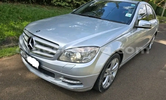 Oofamaa Mercedes‒Benz AMG GLC Other Makiinaa iti Bute keessatti Northeast Kenya keessatti Oofamaa Mercedes‒Benz AMG GLC Other Makiinaa iti Bute keessatti Northeast Kenya keessatti