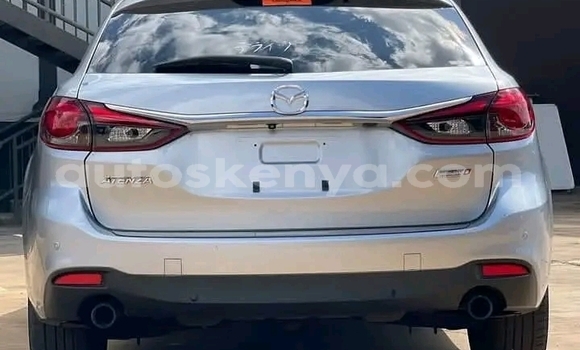 Oofamaa Mazda Atenza Other Makiinaa iti Changamwe keessatti Coast keessatti Oofamaa Mazda Atenza Other Makiinaa iti Changamwe keessatti Coast keessatti