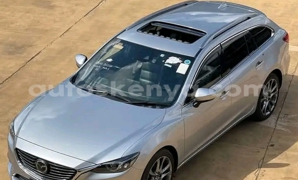 Oofamaa Mazda Atenza Other Makiinaa iti Changamwe keessatti Coast keessatti Oofamaa Mazda Atenza Other Makiinaa iti Changamwe keessatti Coast keessatti