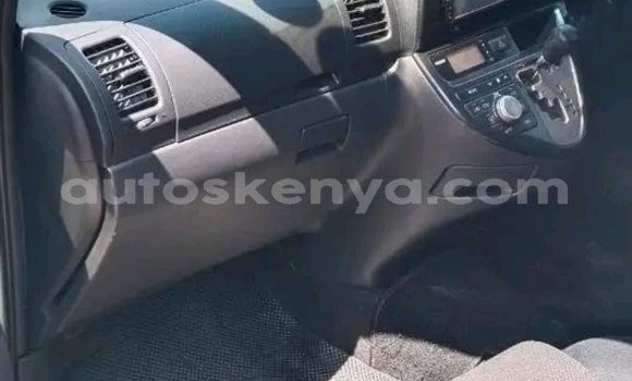 Oofamaa Toyota Wish White Makiinaa iti Gatanga keessatti Nairobi keessatti Oofamaa Toyota Wish White Makiinaa iti Gatanga keessatti Nairobi keessatti