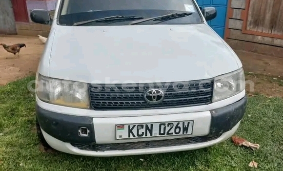 Oofamaa Toyota Probox White Makiinaa iti Busia keessatti West Kenya keessatti Oofamaa Toyota Probox White Makiinaa iti Busia keessatti West Kenya keessatti