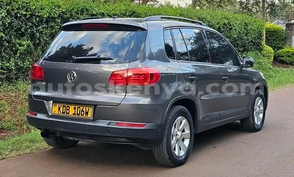Oofamaa Volkswagen Tiguan Other Makiinaa iti Busia keessatti West Kenya keessatti Oofamaa Volkswagen Tiguan Other Makiinaa iti Busia keessatti West Kenya keessatti
