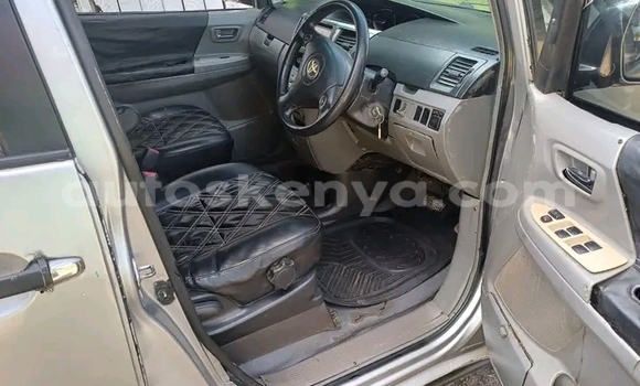 Oofamaa Toyota Voxy Other Makiinaa iti Bura keessatti Northeast Kenya keessatti Oofamaa Toyota Voxy Other Makiinaa iti Bura keessatti Northeast Kenya keessatti